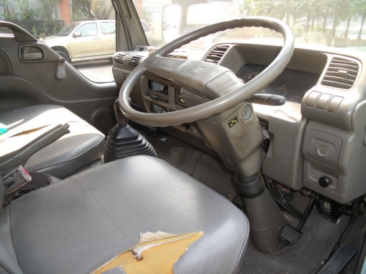 ขาย Isuzu NKR 6ล้อ หัวการ์ตูน รถห้าง ยาว4.50ม. ปี96.