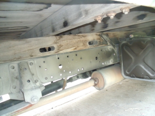 ขาย Isuzu NKR 6ล้อ หัวการ์ตูน รถห้าง ยาว4.50ม. ปี96.