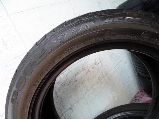 ยาง225/50/17"2BRIDGSTONE.RE050ขายคู่ละ 2,200฿