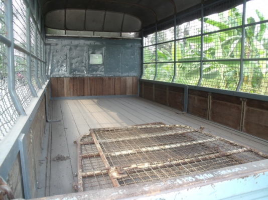 ขาย Isuzu NKR 6ล้อ หัวปี๊บ รถห้าง ยาว4.50ม. ปี95.