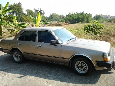 ขายรถยนต์ ปี82 โตโยต้า โคโรน่า เครื่อง1800cc. เกียร์ธรรมดา แอร์เย็น ล้อแม็ก รถขับดี ช่วงล่างดี ขายถูกๆตามสภาพ (ไม่ใช่รถน้ำท่วม) ขายรถยนต์ ปี82 โตโยต้า โคโรน่า เครื่อง1800cc. เกียร์ธรรมดา แอร์เย็น ล้อแม็ก รถขับดี ช่วงล่างดี ขายถูกๆตามสภาพ (ไม่ใช่รถน้ำท่วม)