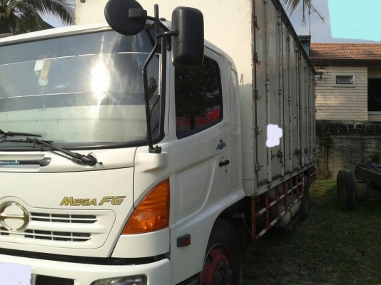 หกล้อHINO MEGA FG URO2 ตู้10 บาน ยาว 7.20 เมตร