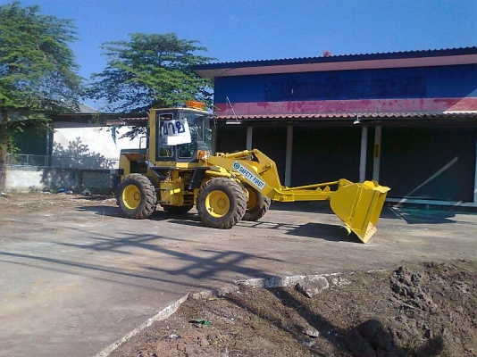 ขายด่วน..รถตักล้อยางสวยแน่นKOMATSU WA100-1 รถเก่าญี่ปุ่น ต่อแขนยาว เสริมปากบุ้งกี๋แล้ว ปรับสภาพแล้ว พร้อมลุยงาน.