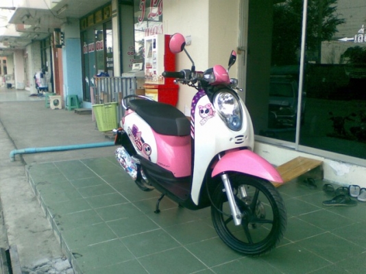 Scoopy-i ปี 2554 (ล้อแม็กซ) 26500 บาท ต่อรองได้ สวยพร้อมใช้