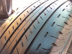 ขายยาง205/70/15ยาง BRIDGESTONE DURAVIS R611 ปี 11