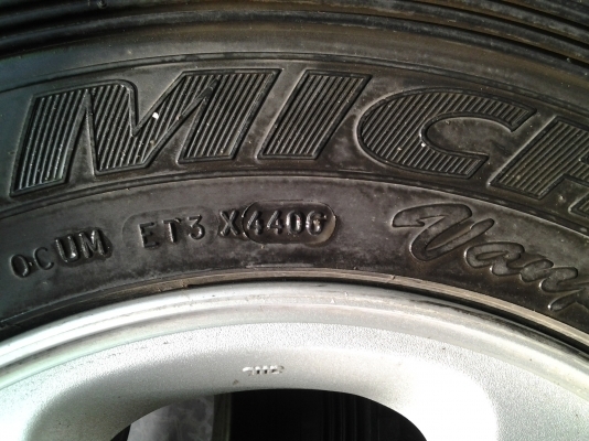 ขายแม๊กไทรทัน พร้อมยาง 215 65 R15 ขายแม๊กไทรทัน พร้อมยาง 215 65 R15