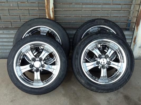 ขายล้อขอบ17 5รู114 พร้อมยาง ครบชุด