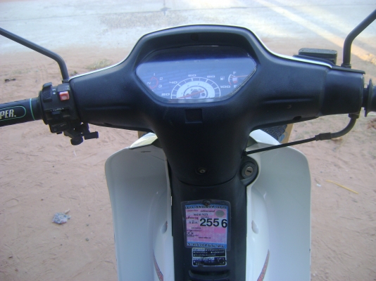 ขาย wave100s ปี 47 รถเดิมๆๆทะเบียนเต็ม หมด 56  ชุดโอนครบ ลดได้นิดหน่อยครับ 0883553489