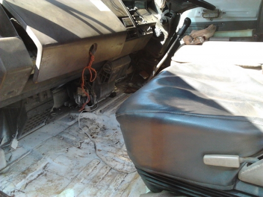 HINO F17 - 191 HP EL100 สิบล้อดั๊มพ์ 2 เพลา กระบะดั๊มพ์เหล็ก 12 ตันสภาพสวยไม่มีผุ เครื่องแรงดีไม่มีเยิ้ม มีสโลว์ครบพร้อมแล้ว หัวบางเดิมไม่มีผุ พวงมาลัยเพาเวอร์ ช่วงล่างคัชซีดี ยางสภาพดี 70\% พร้อมใช้งานได้เลย เอกสารเล่มทะเบียนครบพร้อมโอนครับ HINO F17 - 191 HP EL100 สิบล้อดั๊มพ์ 2 เพลา กระบะดั๊มพ์เหล็ก 12 ตันสภาพสวยไม่มีผุ เครื่องแรงดีไม่มีเยิ้ม มีสโลว์ครบพร้อมแล้ว หัวบางเดิมไม่มีผุ พวงมาลัยเพาเวอร์ ช่วงล่างคัชซีดี ยางสภาพดี 70\% พร้อมใช้งานได้เลย เอกสารเล่มทะเบียนครบพร้อมโอนครับ