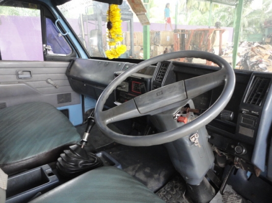 6 ล้อ ISUZU NPR 115 แรง เครื่อง 4BD1 เกียร์สั้น รถห้างแท้มือเดียว