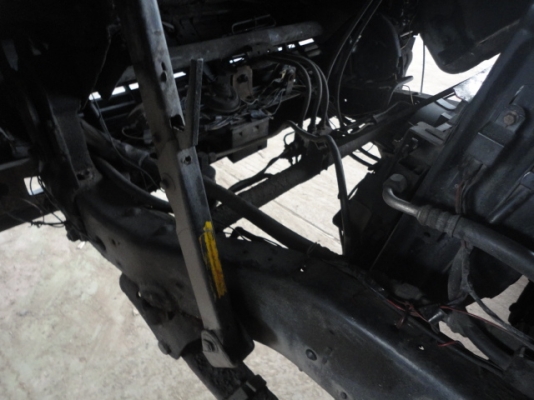 6 ล้อ ISUZU NPR 115 แรง เครื่อง 4BD1 เกียร์สั้น รถห้างแท้มือเดียว