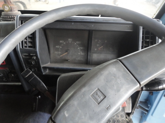 6 ล้อ ISUZU NPR 115 แรง เครื่อง 4BD1 เกียร์สั้น รถห้างแท้มือเดียว