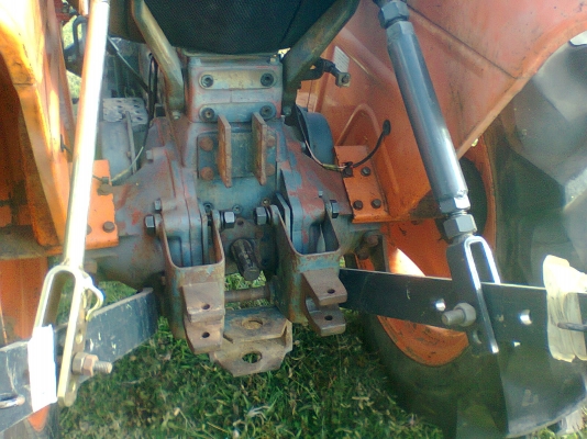 ขาย L2000DT ขับเคลื่อน4ล้อ  เก่านอก มีปุ๊งกี๋ เช็คสภาพแล้วพร้อมใช้