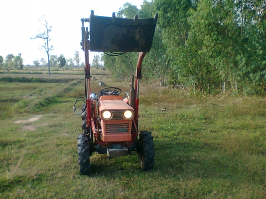 ขาย L2000DT ขับเคลื่อน4ล้อ  เก่านอก มีปุ๊งกี๋ เช็คสภาพแล้วพร้อมใช้