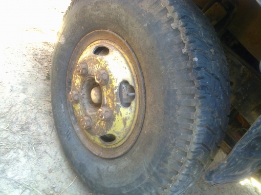 ISUZU KS 110 HP 4BC1 หกล้อดั๊มพ์ กระบะดั๊มพ์เหล็ก 4 ตันยาว 3.50 เมตรสภาพดีไม่มีผุ เครื่องแรงดีไม่มีเยิ้ม หัวบางเดิมไม่มีผุ ช่วงล่างคัชซีสวย เฟืองท้ายใหญ่ติด F ครบแล้ว ยางสภาพดี 60\% พร้อมใช้งานแล้ว เอกสารเล่มทะเบียนมีครบพร้อมโอนครับ ISUZU KS 110 HP 4BC1 หกล้อดั๊มพ์ กระบะดั๊มพ์เหล็ก 4 ตันยาว 3.50 เมตรสภาพดีไม่มีผุ เครื่องแรงดีไม่มีเยิ้ม หัวบางเดิมไม่มีผุ ช่วงล่างคัชซีสวย เฟืองท้ายใหญ่ติด F ครบแล้ว ยางสภาพดี 60\% พร้อมใช้งานแล้ว เอกสารเล่มทะเบียนมีครบพร้อมโอนครับ