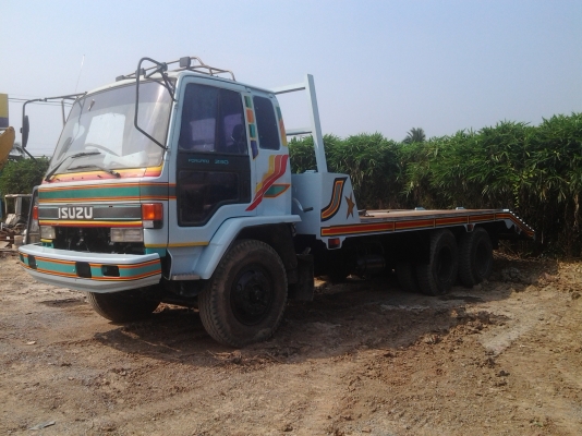 ขายเทเลอร์ ISUZU เครื่อง 185 แรง 2 เพลา หัวร็อคกี้นอกตาหวาน ยางไม่ มีสโลด์