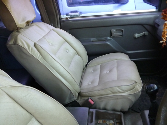 ขาย อีซูซุ  โฟวิน  เครื่อง2500 ปี 39