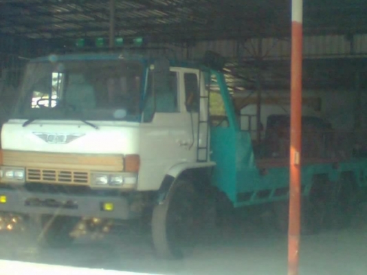 HINO KT725 - 168 HP EH700 รถหางปลาสิบล้อ 2 เพลา ใช้ลาก SK-200 ได้เลยครับ เครื่องแห้งแรงดี หัวบางวางหัวนอก F17 พวงมาลัยเพาเวอร์ ช่วงล่างคัชซีสวยไม่มีแตกไม่มีบวม ยางสภาพดี 10 เส้นประมาณ 70\% เอกสารทะเบียนครบพร้อมโอนครับ