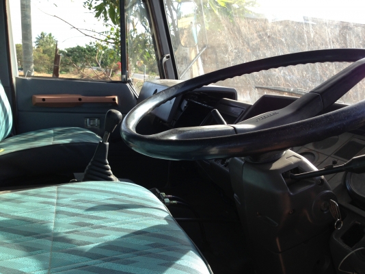 HINO KT725 - 168 HP EH700 รถหางปลาสิบล้อ 2 เพลา ใช้ลาก SK-200 ได้เลยครับ เครื่องแห้งแรงดี หัวบางวางหัวนอก F17 พวงมาลัยเพาเวอร์ ช่วงล่างคัชซีสวยไม่มีแตกไม่มีบวม ยางสภาพดี 10 เส้นประมาณ 70\% เอกสารทะเบียนครบพร้อมโอนครับ HINO KT725 - 168 HP EH700 รถหางปลาสิบล้อ 2 เพลา ใช้ลาก SK-200 ได้เลยครับ เครื่องแห้งแรงดี หัวบางวางหัวนอก F17 พวงมาลัยเพาเวอร์ ช่วงล่างคัชซีสวยไม่มีแตกไม่มีบวม ยางสภาพดี 10 เส้นประมาณ 70\% เอกสารทะเบียนครบพร้อมโอนครับ