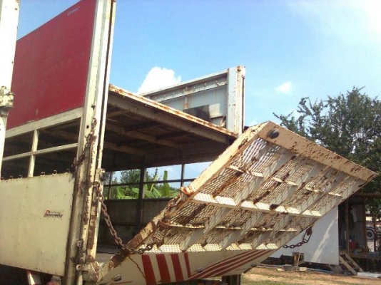 ขายกระบะบรรทุกรถมอเตอร์ไซค์ ยาว 7 เมตร พร้อมลิฟท้ายรถ