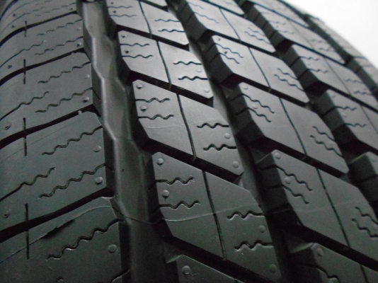 ขายยาง มิชลิน 265/65/17 ปี 12 ถอดป้ายแดง ขายยาง มิชลิน 265/65/17 ปี 12 ถอดป้ายแดง