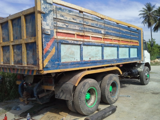 สิบล้อดั้ม