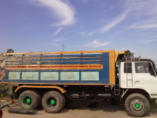 สิบล้อดั้ม