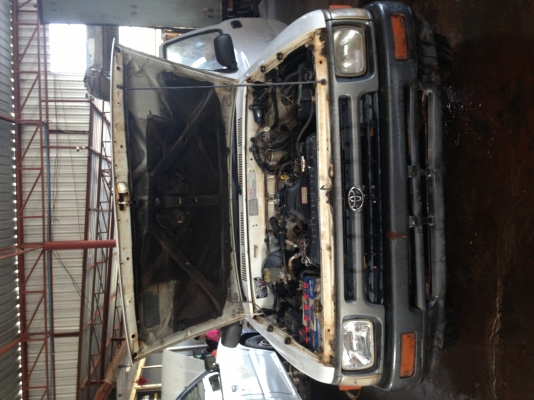 รถโตโยต้า ปิ๊กอัพ ปี37 สีขาว พร้อมทะเบียน