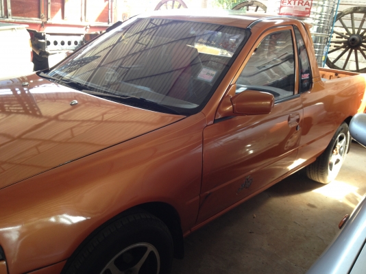 Nissan nv สีส้ม ติดแก๊สเเรียบร้อย ปี38