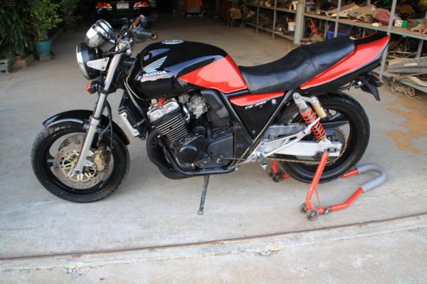 ขาย CB 400 ปี 98 เวอร์ชั่น S แท้ คาร์บูไฟฟ้า ปลั๊กแดง สรรพสามิตตัวจริง 78000