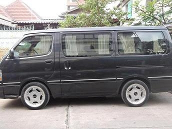 ขายรถตู้คลัตตอมญี่ปุ่นVIP ขายรถตู้คลัตตอมญี่ปุ่นVIP