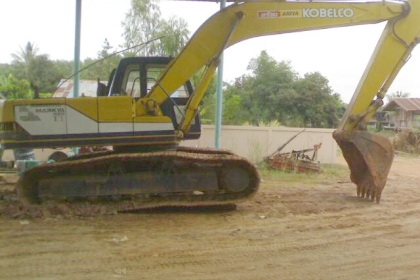 พบกับ สุดยอด รถขุด KOBELCO SK200-3 มีเล่มทะเบียน สวยเอี่ยมๆ คันนี้!..