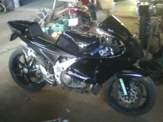 ขายvfr400 nc30 68000 ต่อรองใด้ทะเบียนแท้ไม่ขาดต่อ