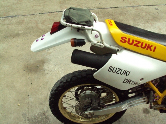 ขาย suzuki DR 250 ราคา 36000 ขาย suzuki DR 250 ราคา 36000
