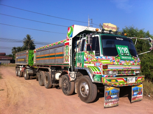 ขาย ISUZU Rocky 240 หัวฟ้า เเม่2คานหน้า ลูก3คาน + NGV พร้อมใช้งาน โทร081 853-5426