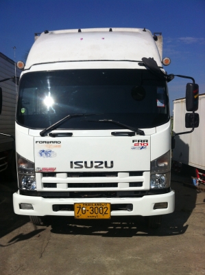 ISUZU หัวตึก FRR 210 แรง ตู้บรรทุก ยาว 5.50 เมตรยางเต็มเช็คสภาพพร้อมใช้สวยๆๆราคาคุยกันต่อรองได้