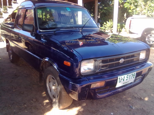 FAMILIA 1.3 ปี 39 แอเย็น ทะเบียนเต็ม สภาพสวยนางฟ้า พร้อมโอน