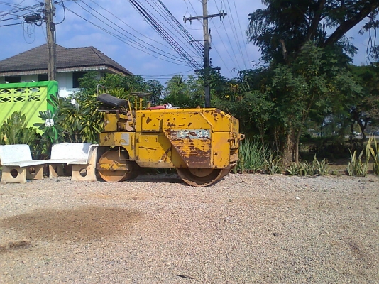 ขายด่วน!..รถบดอัด สั่นสะเทือน KOMATSU JV25 สวยแน่น.