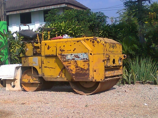 ขายด่วน!..รถบดอัด สั่นสะเทือน KOMATSU JV25 สวยแน่น.