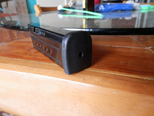 ขายแม๊กปืน 9มม  1600บาท