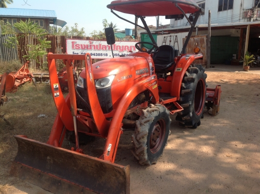 ปัญญาแทรคเตอร์มาแล้ว...จัดมาให้ครับ คูโบต้า L3608 พร้อมใบมีดคานบน ตราช้าง (รุ่นใหม่) ขายไปเพชรบูรณ์ ขอขอบคุณ คุณโต้งมากๆครับ