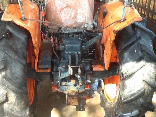 คูโบต้า L240 ใบมีดหน้า ผาน 5 สภาพดี รถไร่ไม่เคยลงนา..งามๆครับ