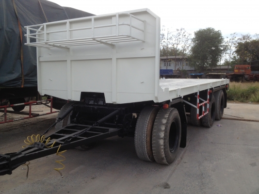 ลูกพ่วงสามเพลาทำสีใหม่