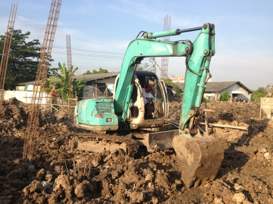 ขายด่วน !! KOBELCO SK 60 สภาพสวยค่ะ พร้อมใช้งาน
