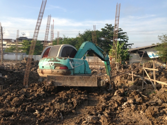 ขายด่วน !! KOBELCO SK 60 สภาพสวยค่ะ พร้อมใช้งาน