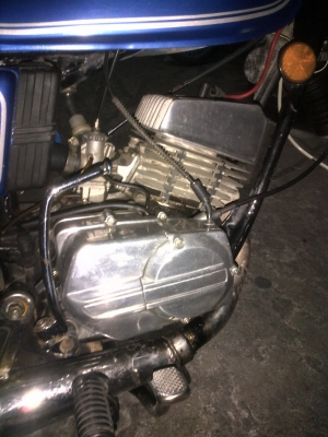 ขาย "เึครื่อง" YAMAHA RX100 เครื่องปกติวิ่งได้นะครับ ไม่หลวมไม่เยิ้ม ที่ขายเพราะจะลง lifan