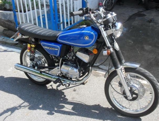 ขาย "เึครื่อง" YAMAHA RX100 เครื่องปกติวิ่งได้นะครับ ไม่หลวมไม่เยิ้ม ที่ขายเพราะจะลง lifan