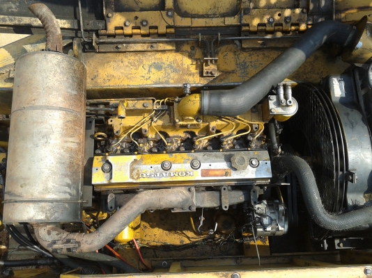 ขายแบคโฮkomatsu pc100-3สภาพดีสีเดิมๆ ขายแบคโฮkomatsu pc100-3สภาพดีสีเดิมๆ