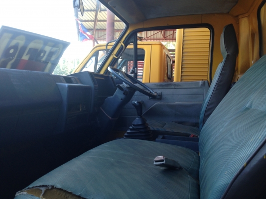 รถบรรทุก 6 ล้อ 115 ปี37 รถบรรทุก 6 ล้อ 115 ปี37