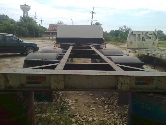 ขาย  พื้นก้างปลาตู้คอนเทนเนอร์ 10 ล้อ ยาว 6.8 เมตร ขายถูกๆๆ
